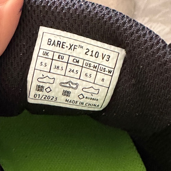 Brand new Inov-8 Bare XF 210 V3 women’s shoes - size 8, black - Picture 4 of 5